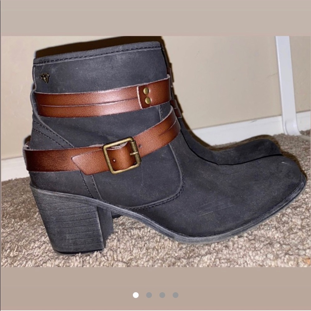 roxy petra ankle booties